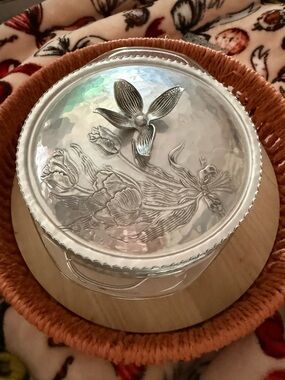 Hand Crafted Silver Floral Glass Pyrex casserole baking dish